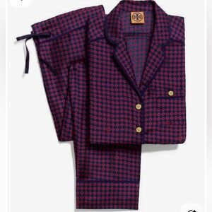 Tory Burch 100% Silk pajama set. Never work. W/tags and box